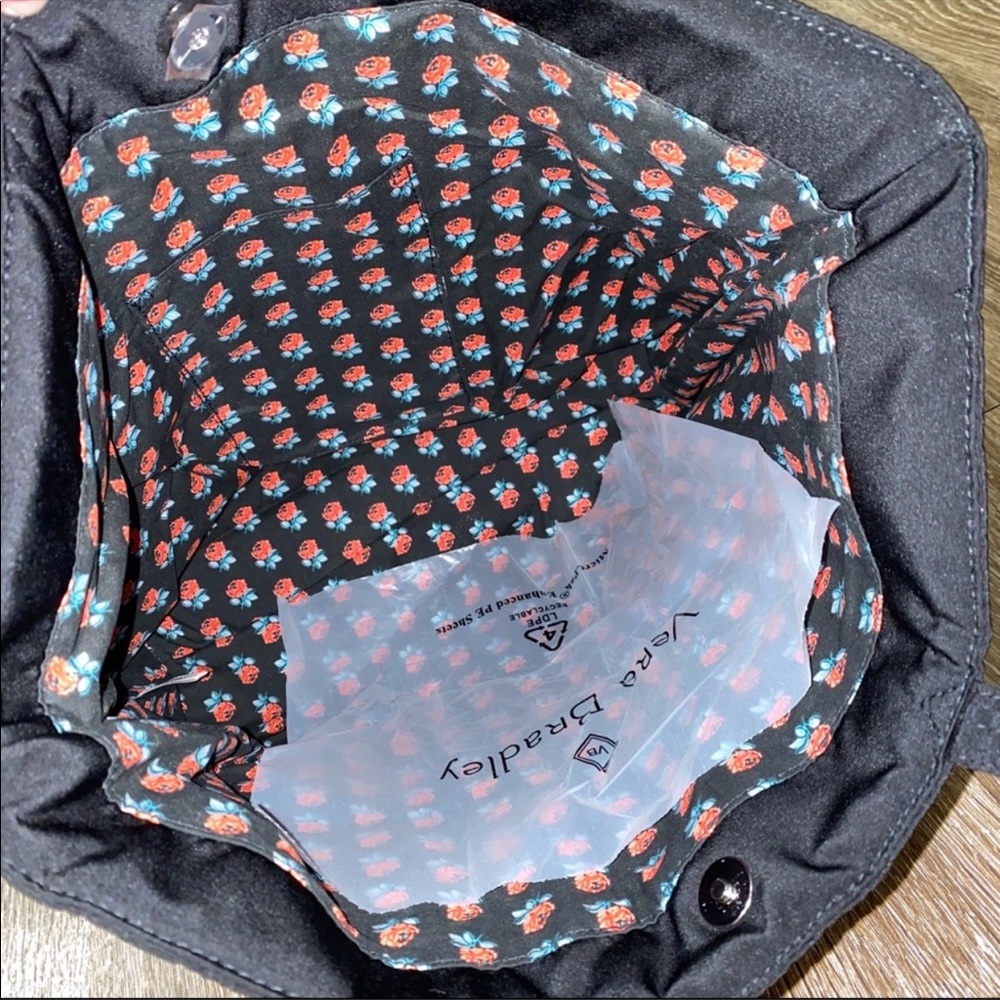 Vera Bradley Black Quilted Essential Tote Bag NWT - Picture 5 of 5